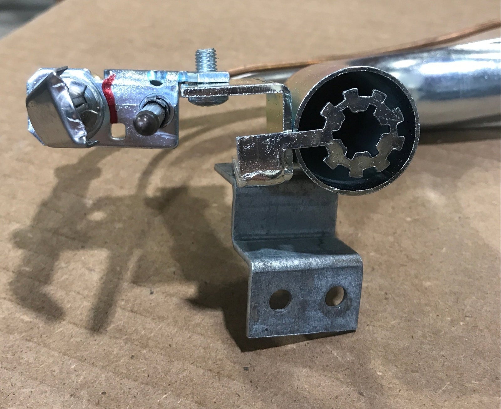 Used Suburban Large Burner Assembly - 520564 - Young Farts RV Parts