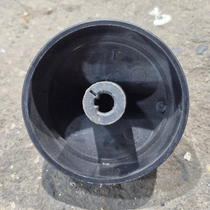Used Suburban Oven Thermostat Control Knob - 140241 - Young Farts RV Parts