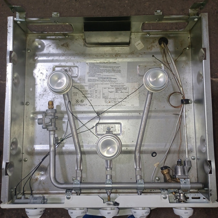 Used Suburban Range Stove 3 Burner - SRNA3SWWE - Young Farts RV Parts