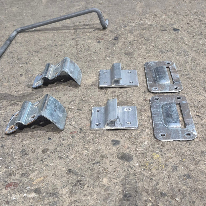 Used Table Wall Mount Kit - Young Farts RV Parts