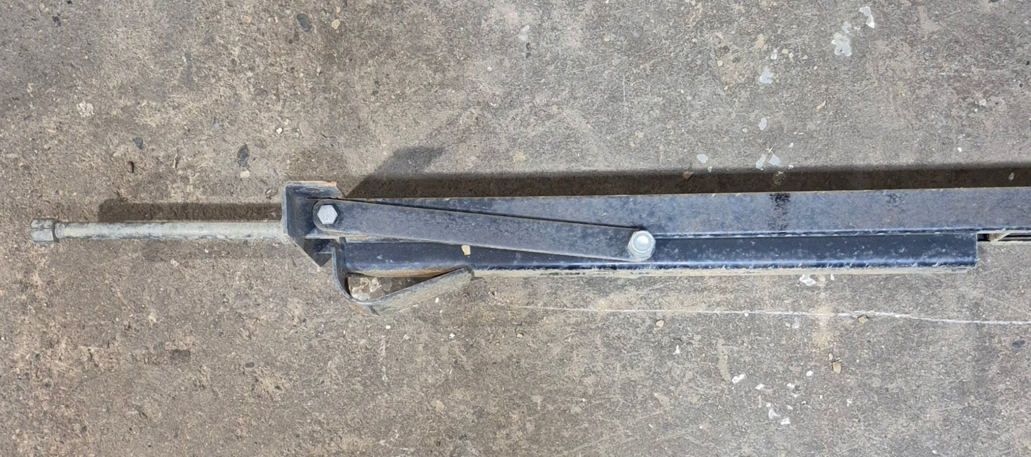 Used Telescopic Stabilizer Jack 79 3/4" - Young Farts RV Parts