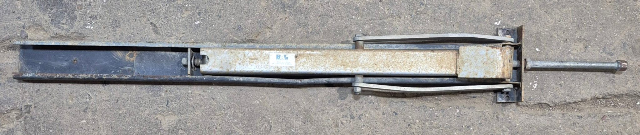 Used Telescopic Stabilizer Jack Wide Channel - Young Farts RV Parts