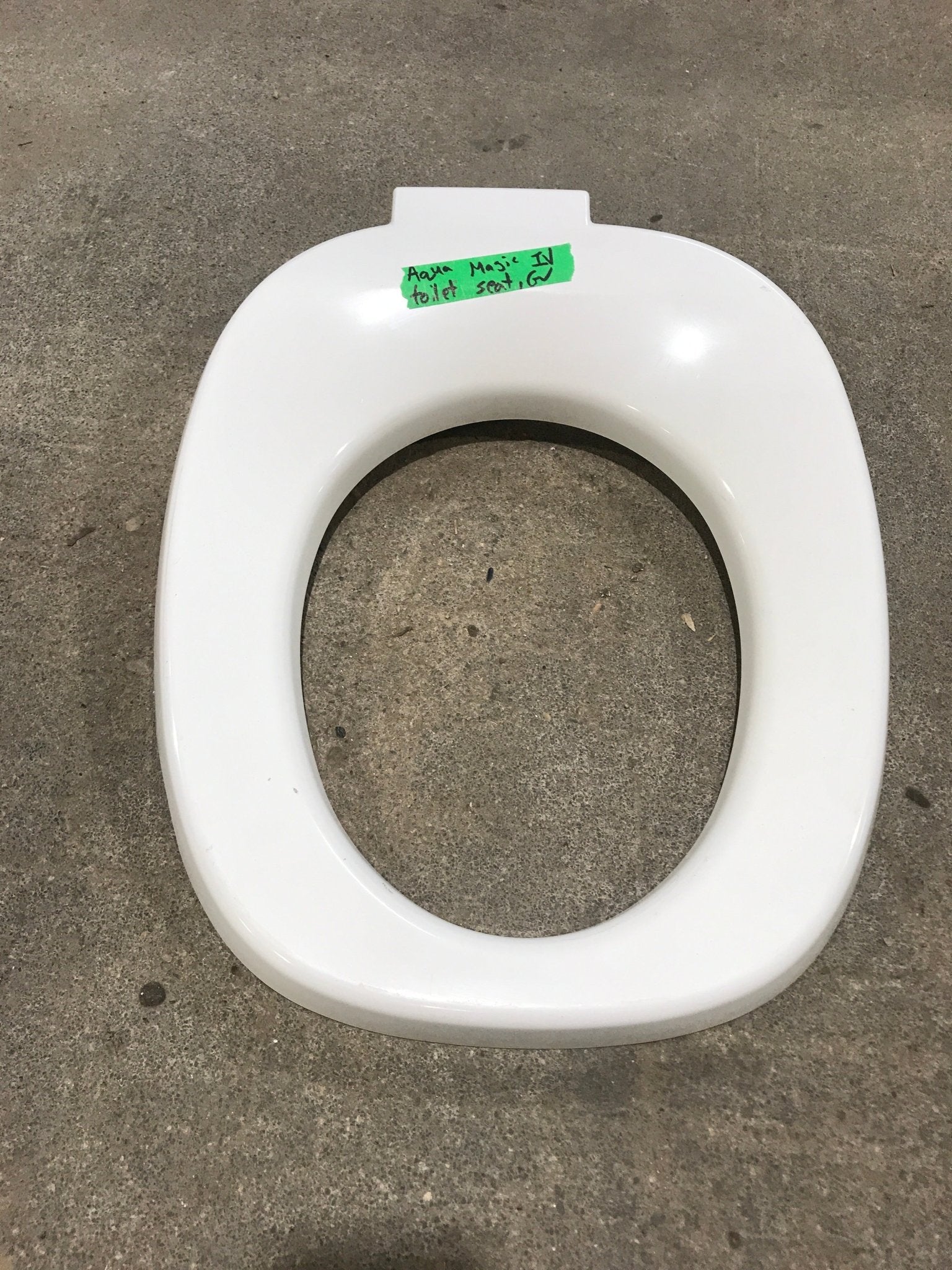 Used Thetford AM IV Toilet Seat Replacement - Seat only, No Cover - Young Farts RV Parts