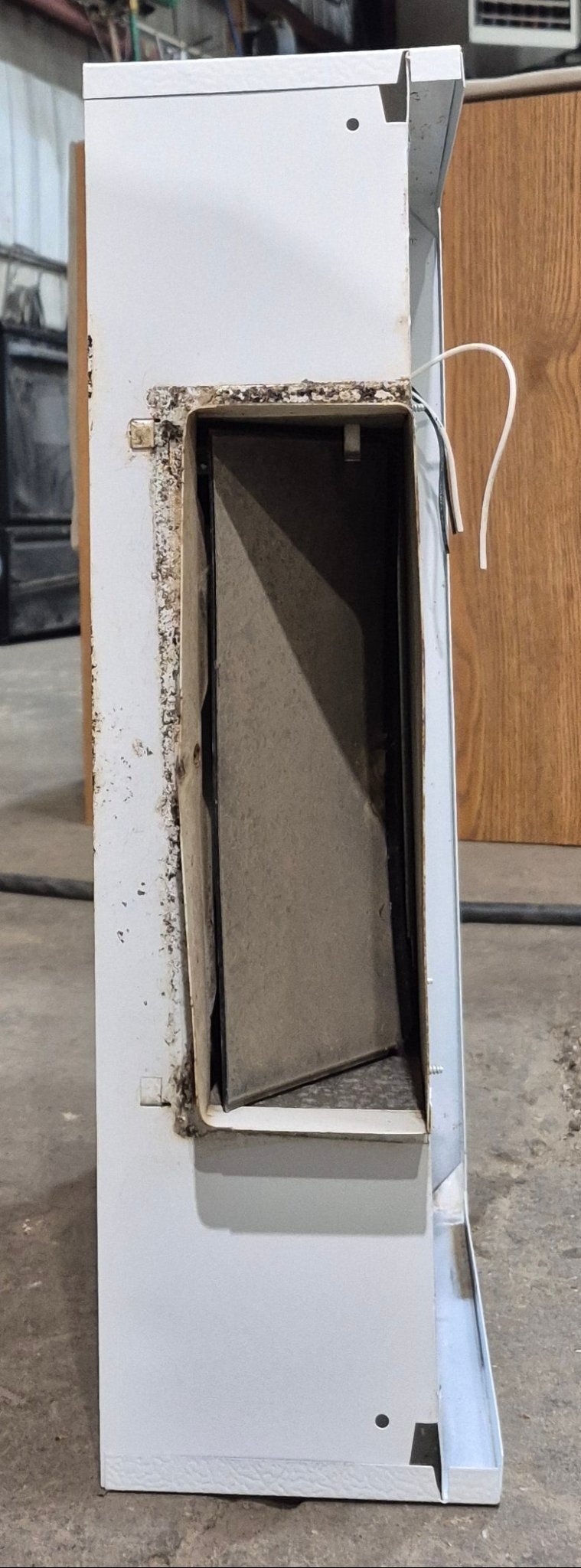 Used Ventline RV Range Hood Fan CC316 - 1 - Young Farts RV Parts