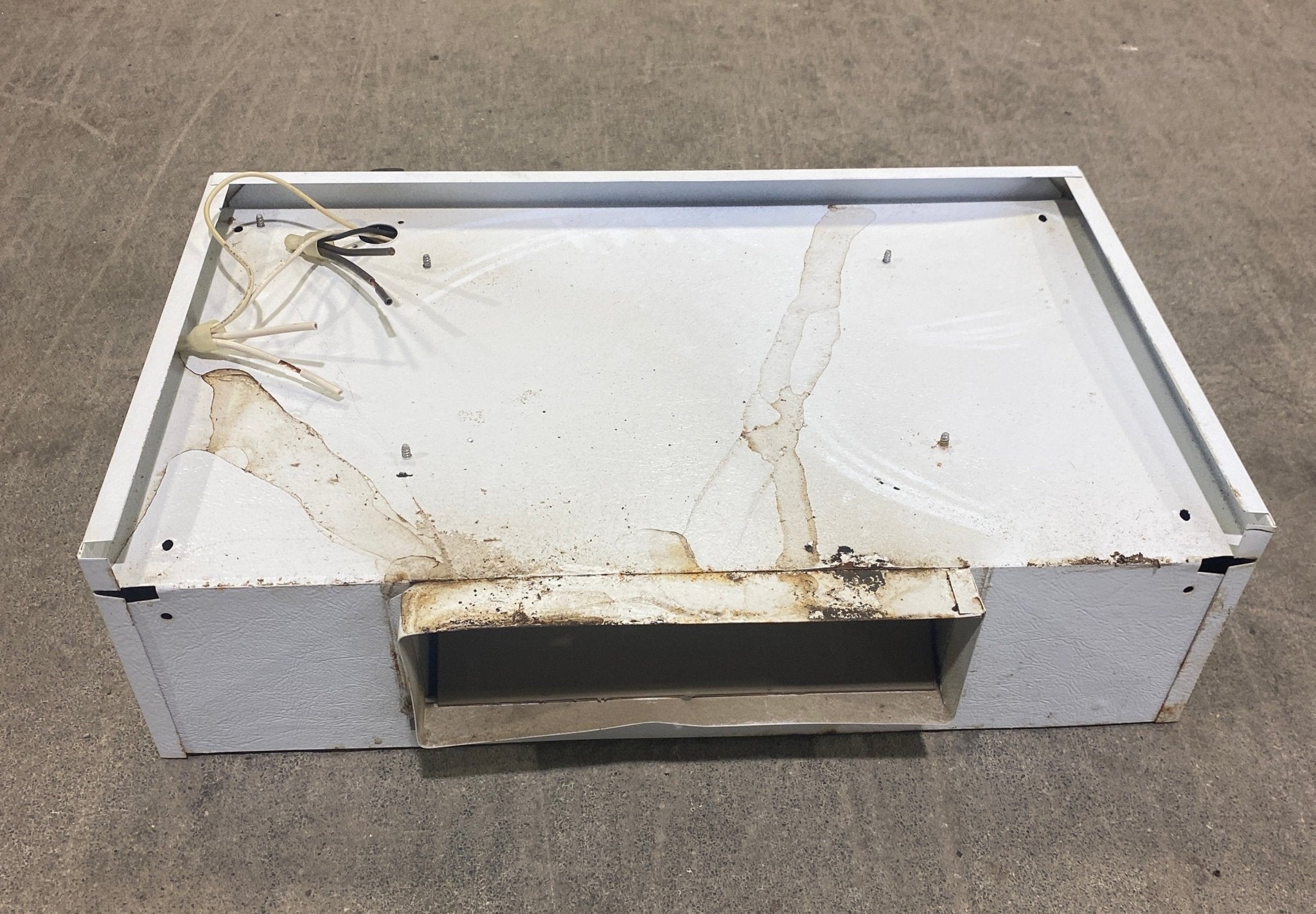 Used Ventline RV Range Hood Fan CC317 - 2 - Young Farts RV Parts