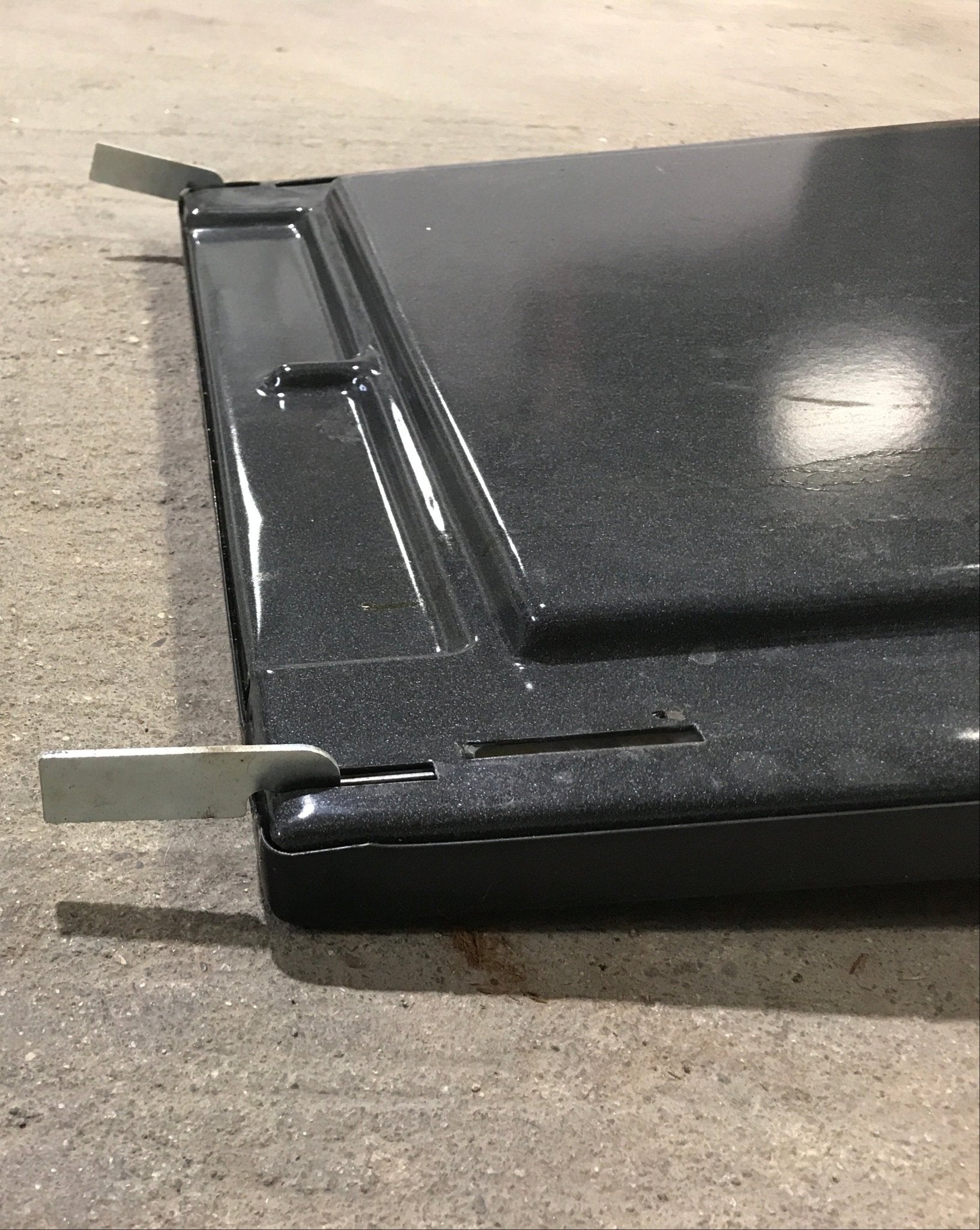 USED WEDGEWOOD OVEN DOOR 19" X 16 1/2"D R2136BB - Young Farts RV Parts