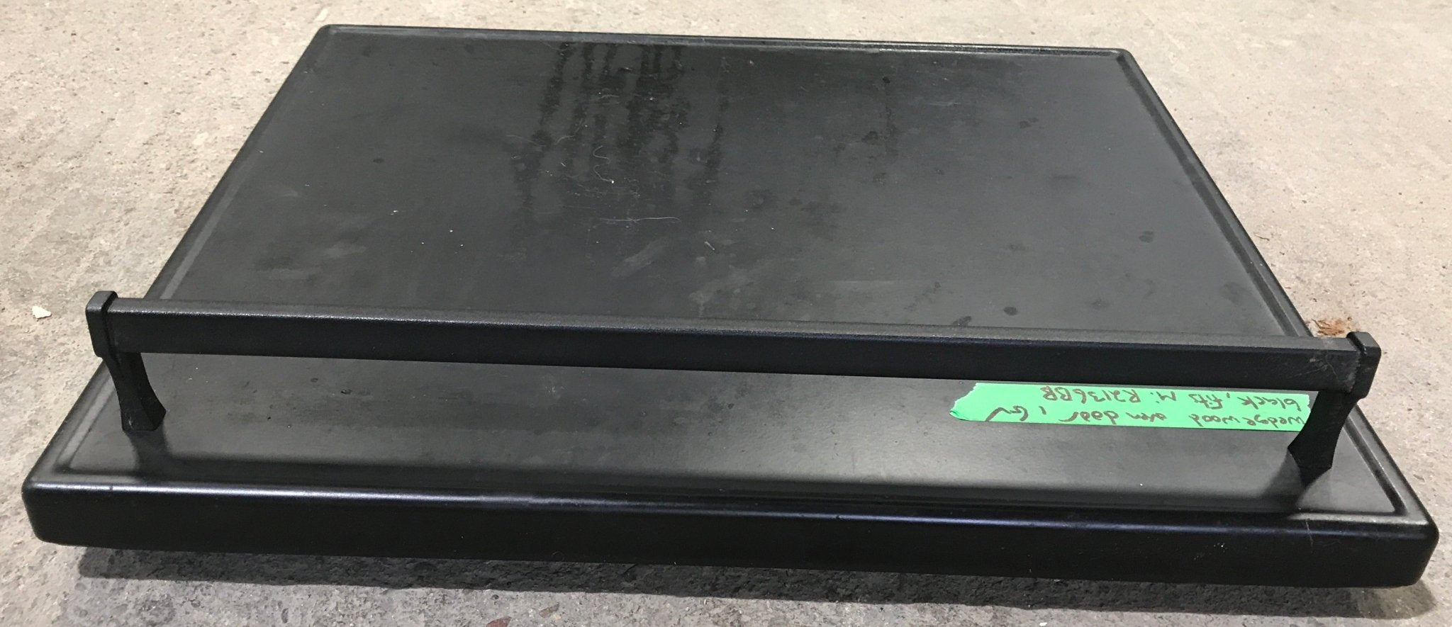 USED WEDGEWOOD OVEN DOOR 19" X 16 1/2"D R2136BB - Young Farts RV Parts