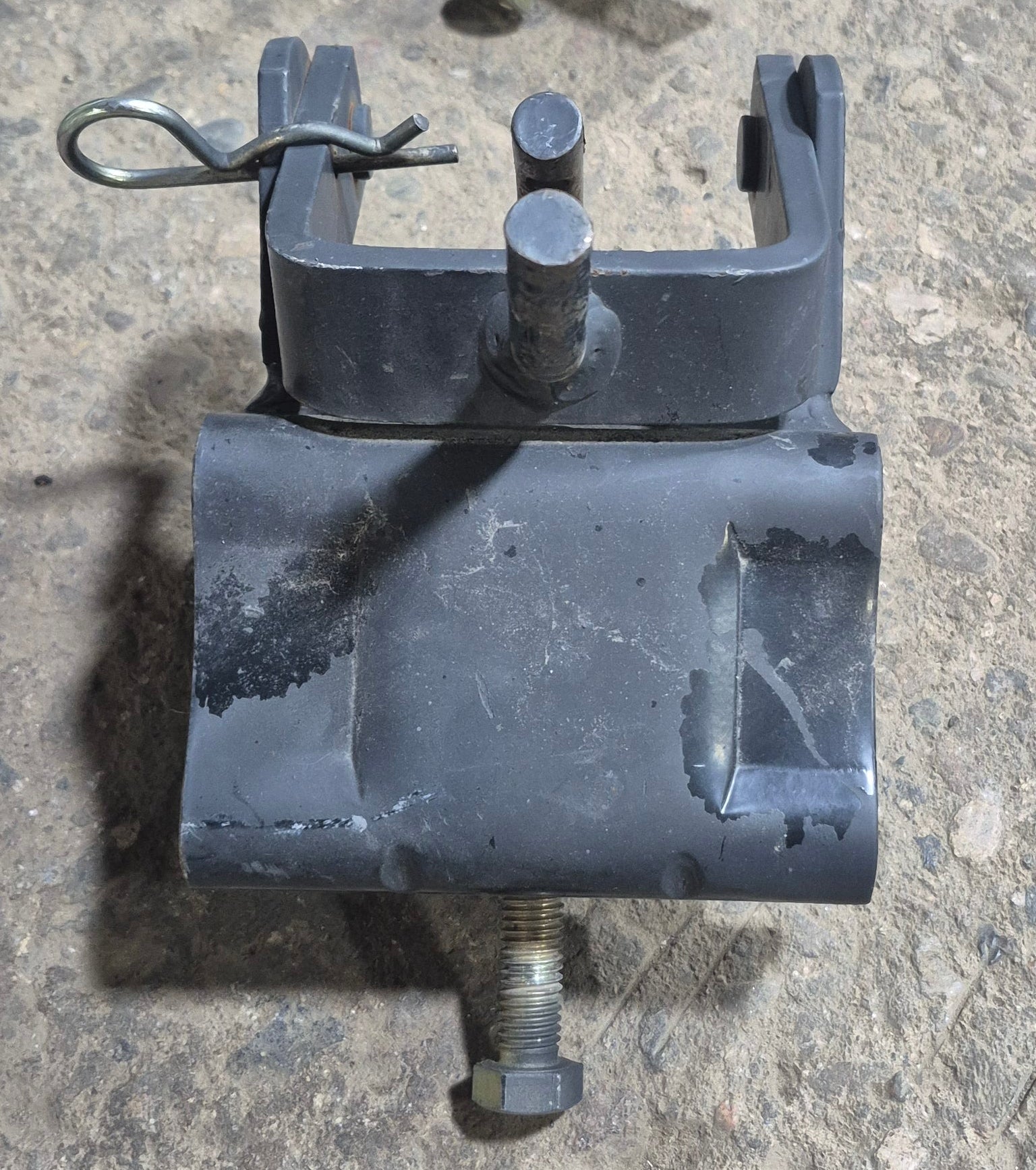 Used Weight Distribution Hitch System - Young Farts RV Parts