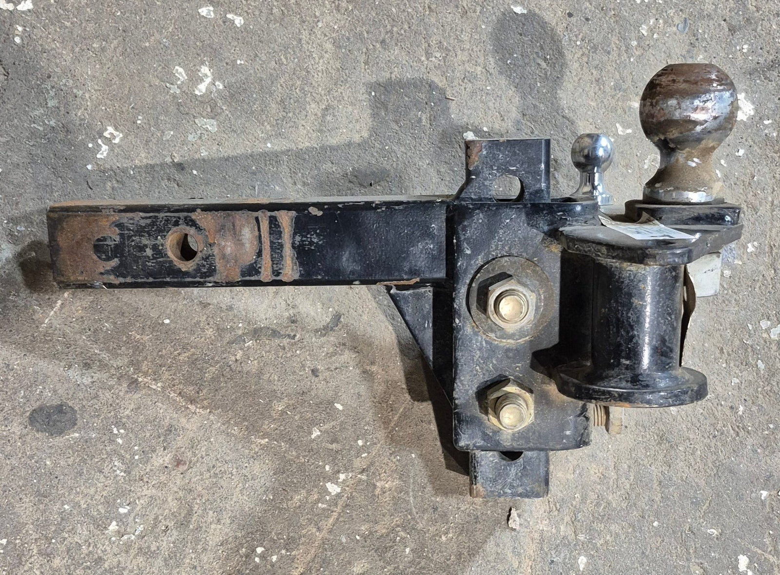 Used Weight Distribution Hitch System - Young Farts RV Parts