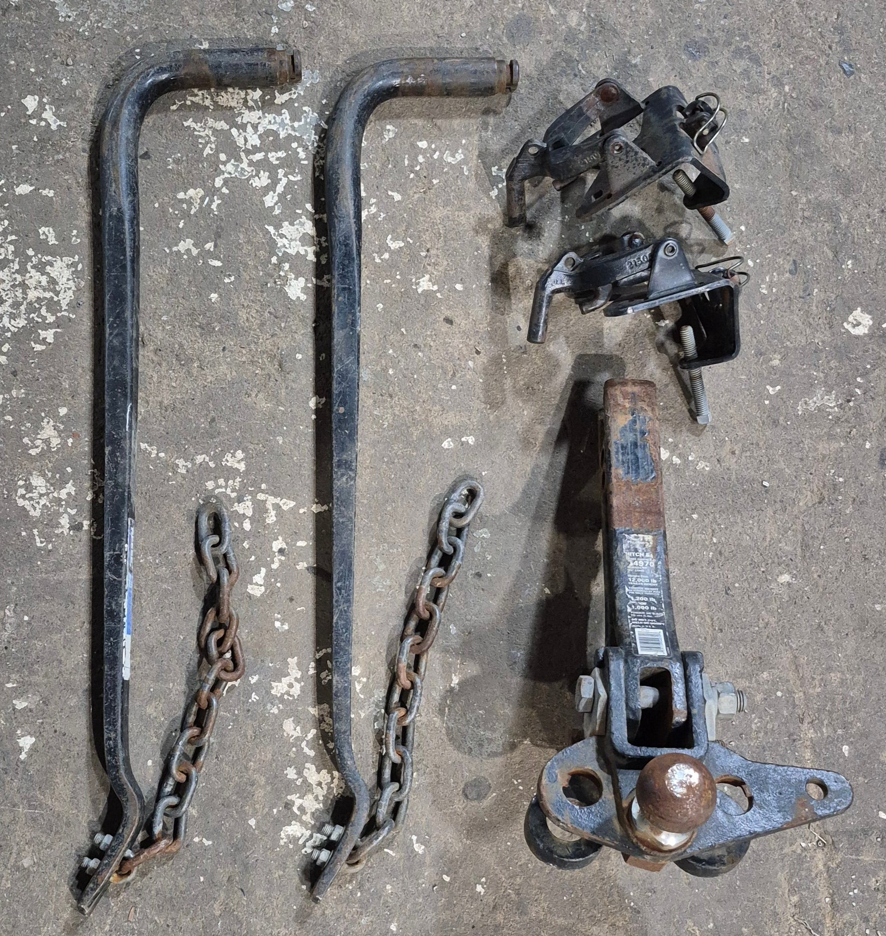 Used Weight Distribution Hitch System - Young Farts RV Parts