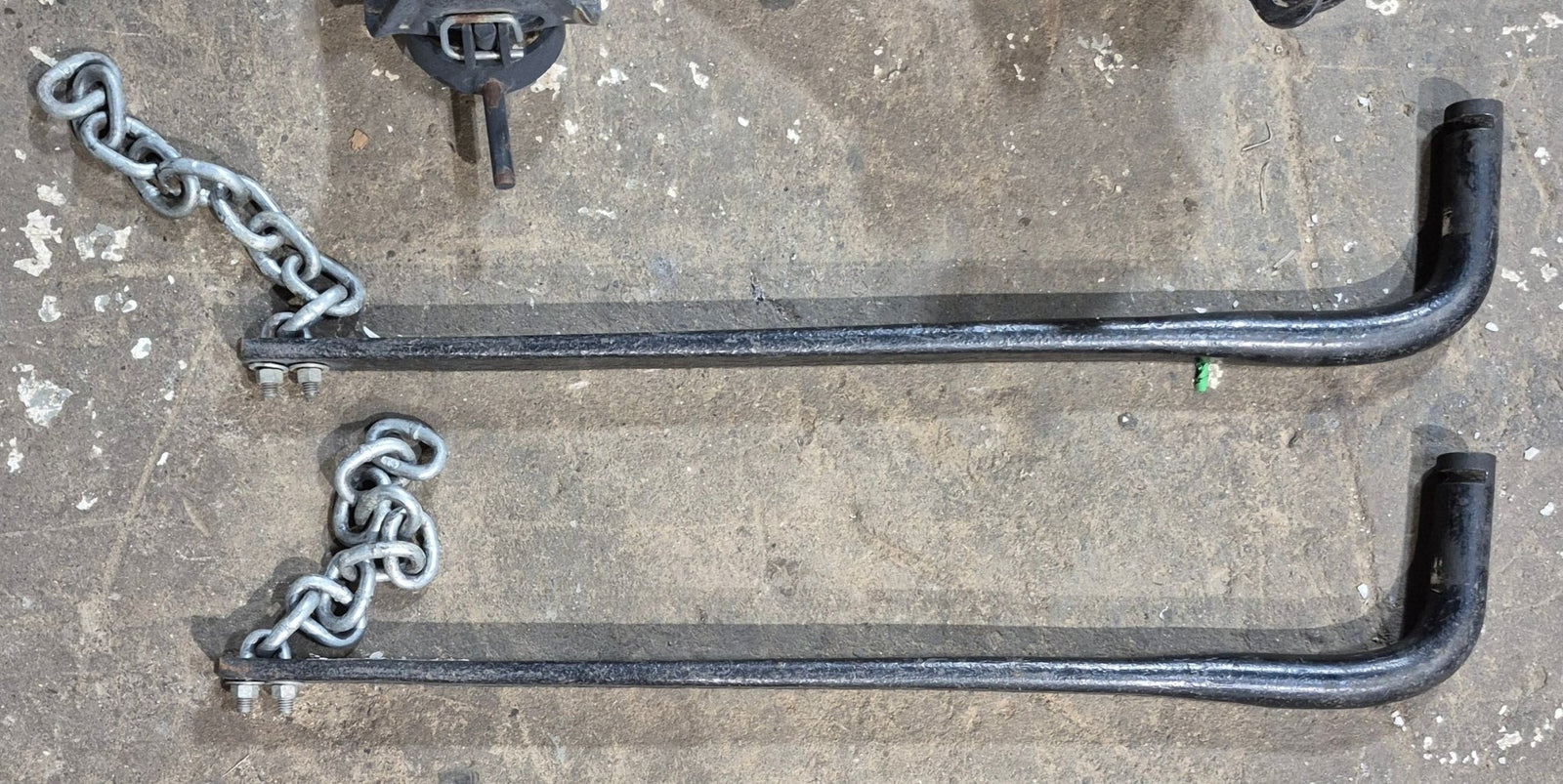 Used Weight Distribution Hitch System - Young Farts RV Parts