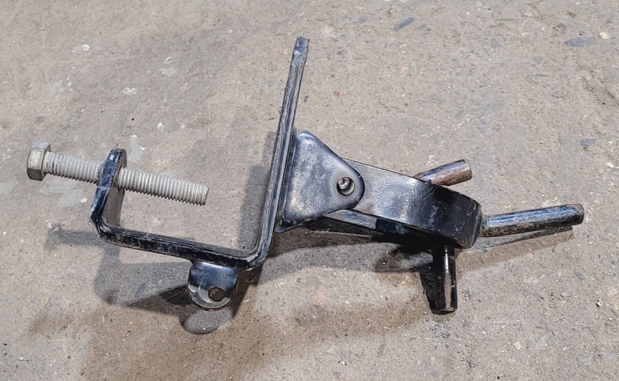 Used Weight Distribution Hook - Up Bracket - Young Farts RV Parts