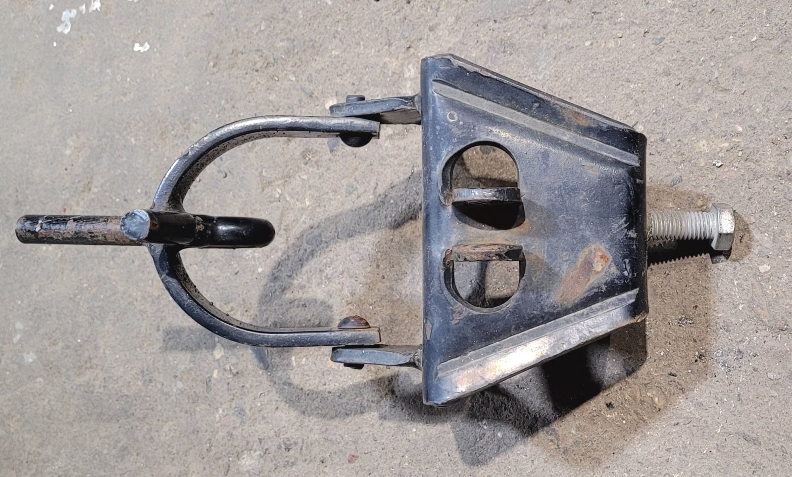 Used Weight Distribution Hook - Up Bracket - Young Farts RV Parts