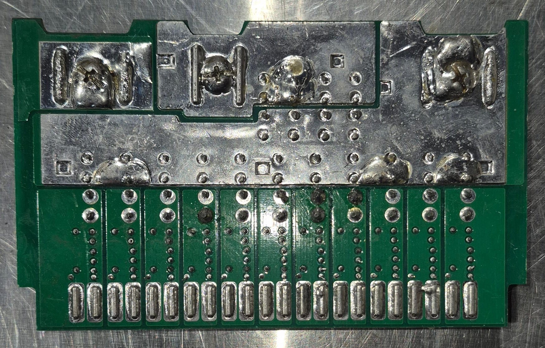 Used WFCO/ Arterra Fuse Block - 3A0 - 0000065 - 00 - Young Farts RV Parts