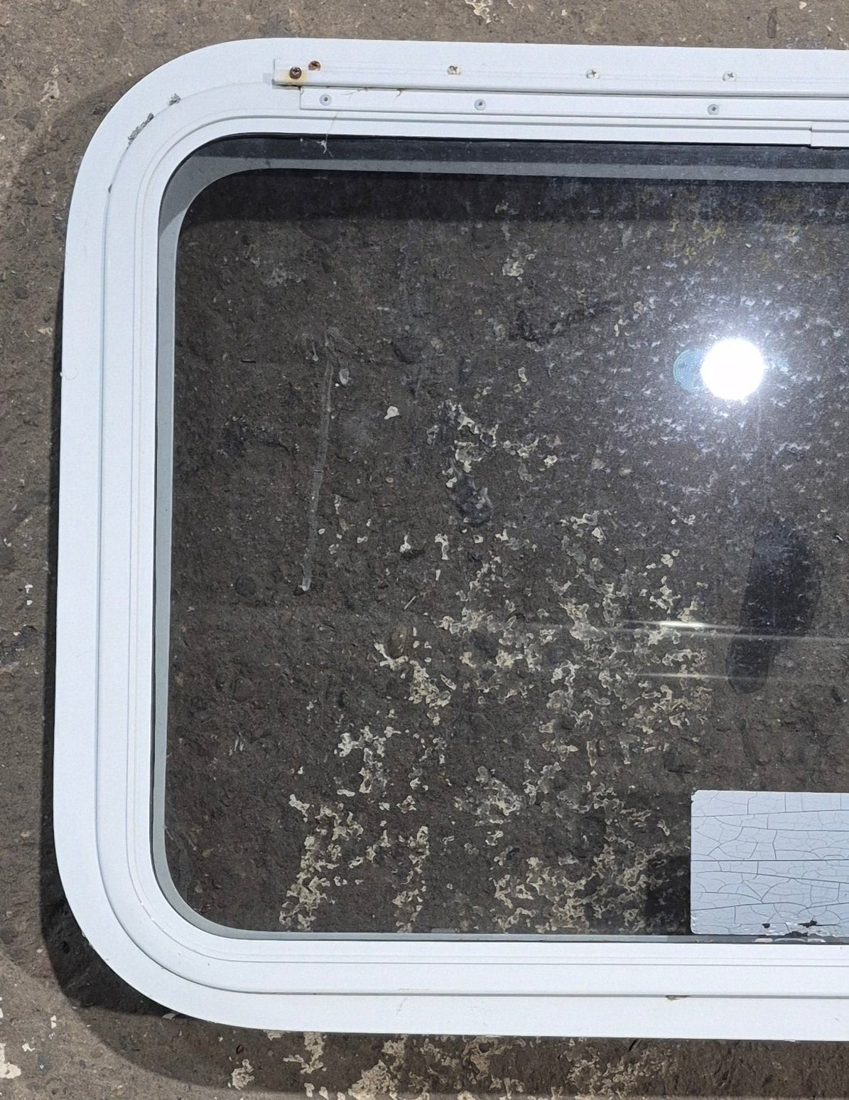 Used White Radius Emergency Opening Window : 29 1/4" W x 19 1/4" H x 1 3/4" D - Young Farts RV Parts