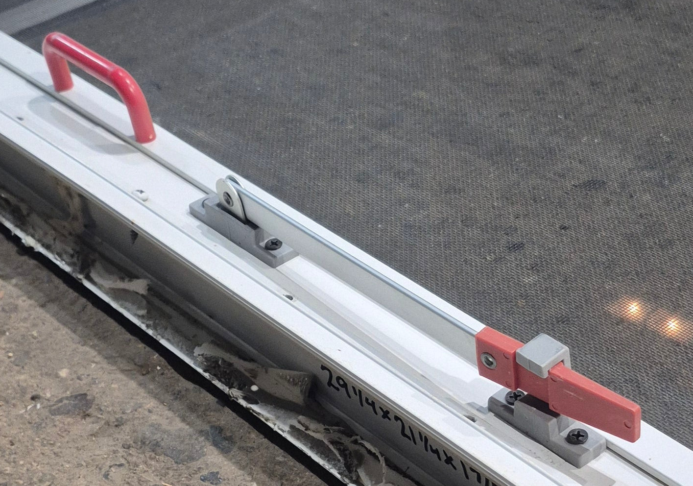 Used White Radius Emergency Opening Window : 29 1/4" W x 21 1/4" H x 1 7/8" D - Young Farts RV Parts