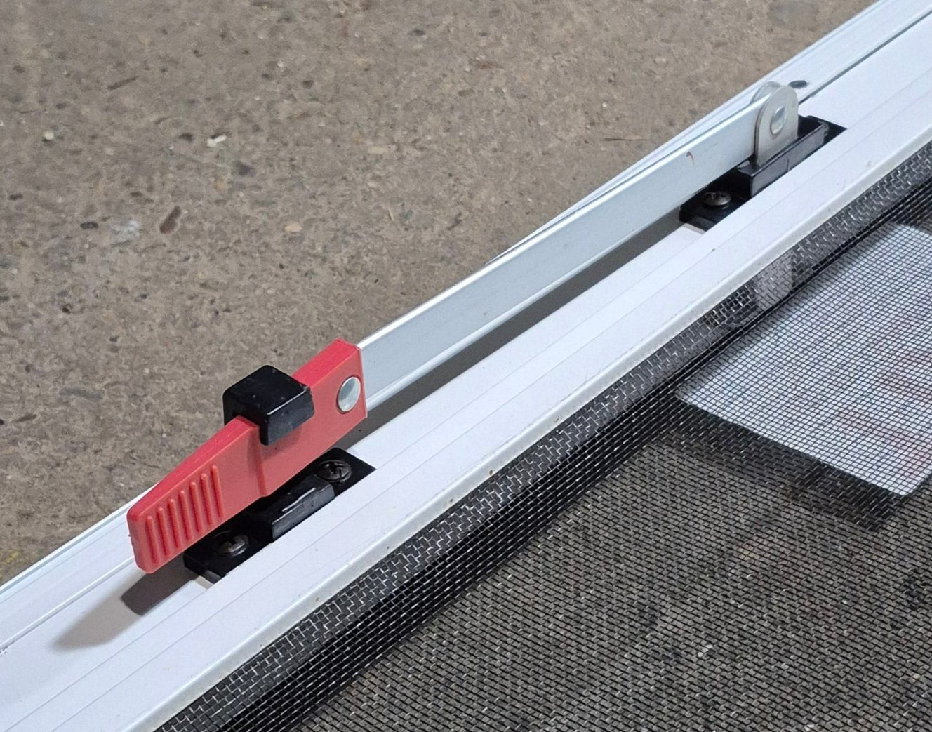 Used White Radius Emergency Opening Window : 35 1/2" W x 21 1/2" H x 1 1/8" D - Young Farts RV Parts