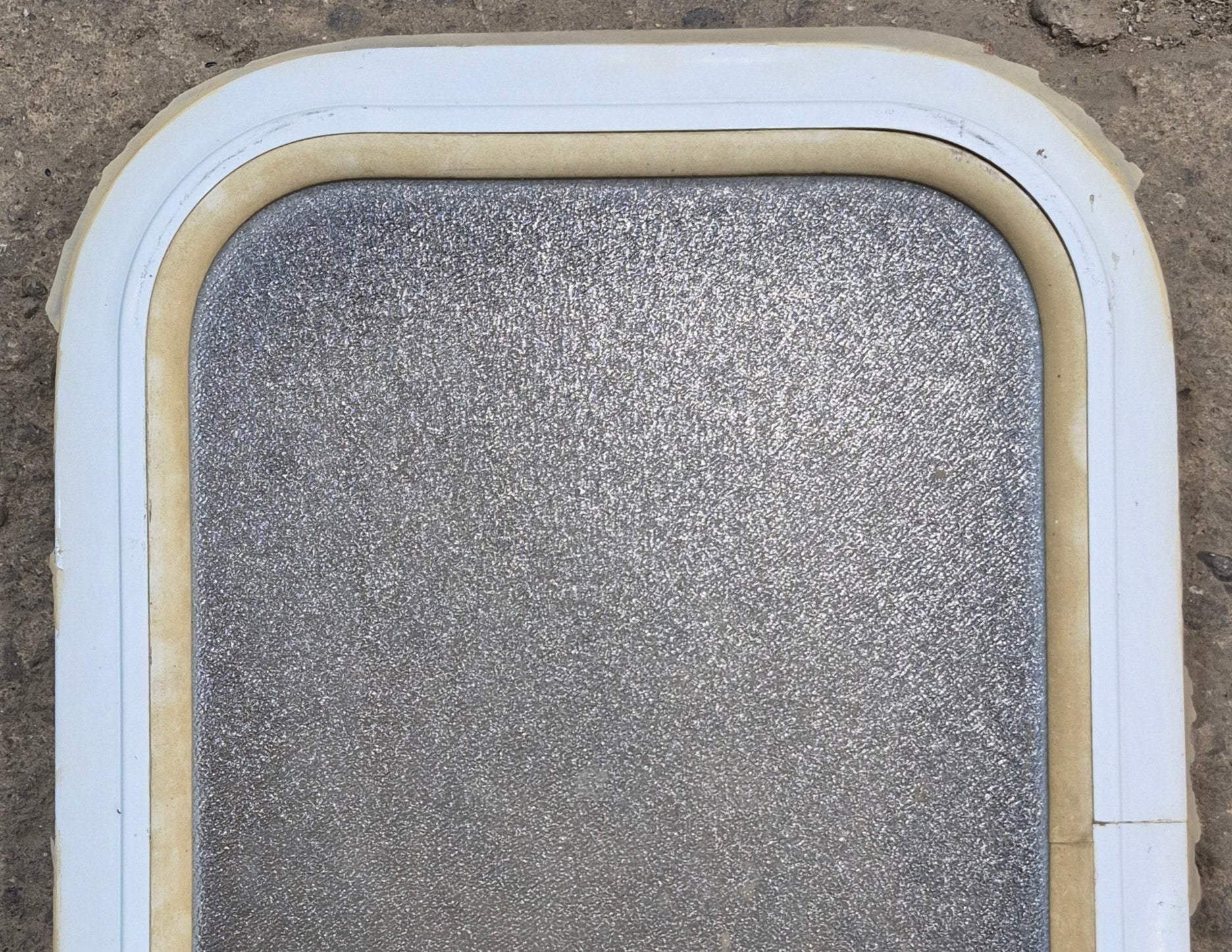 Used White Radius Non Opening Window : 12 1/2" W x 17 3/4" H x 1 3/4" D - Young Farts RV Parts