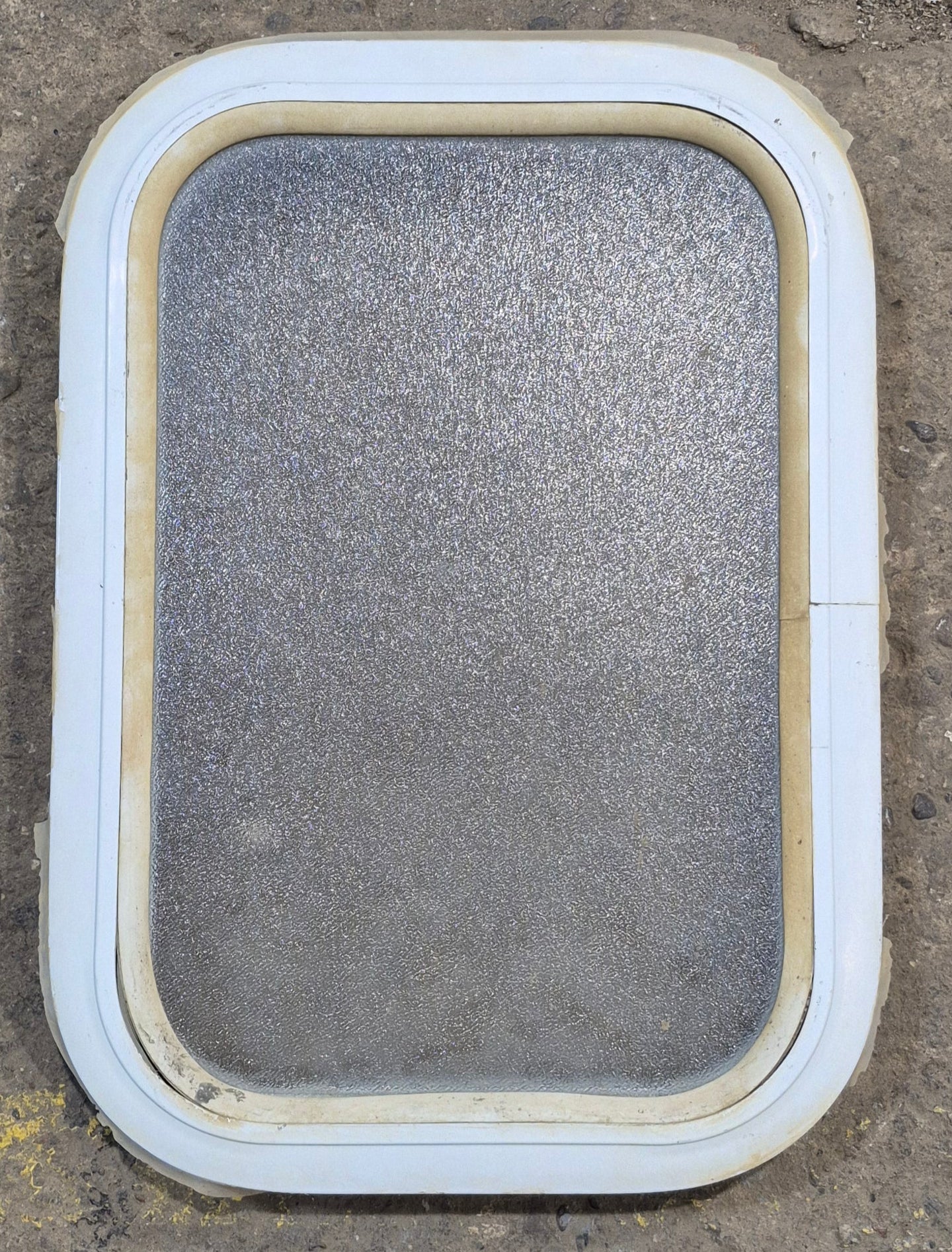 Used White Radius Non Opening Window : 12 1/2" W x 17 3/4" H x 1 3/4" D - Young Farts RV Parts