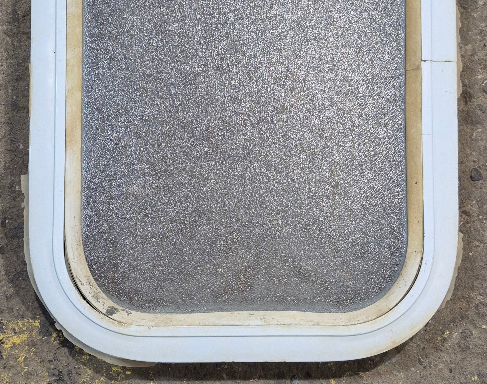 Used White Radius Non Opening Window : 12 1/2" W x 17 3/4" H x 1 3/4" D - Young Farts RV Parts