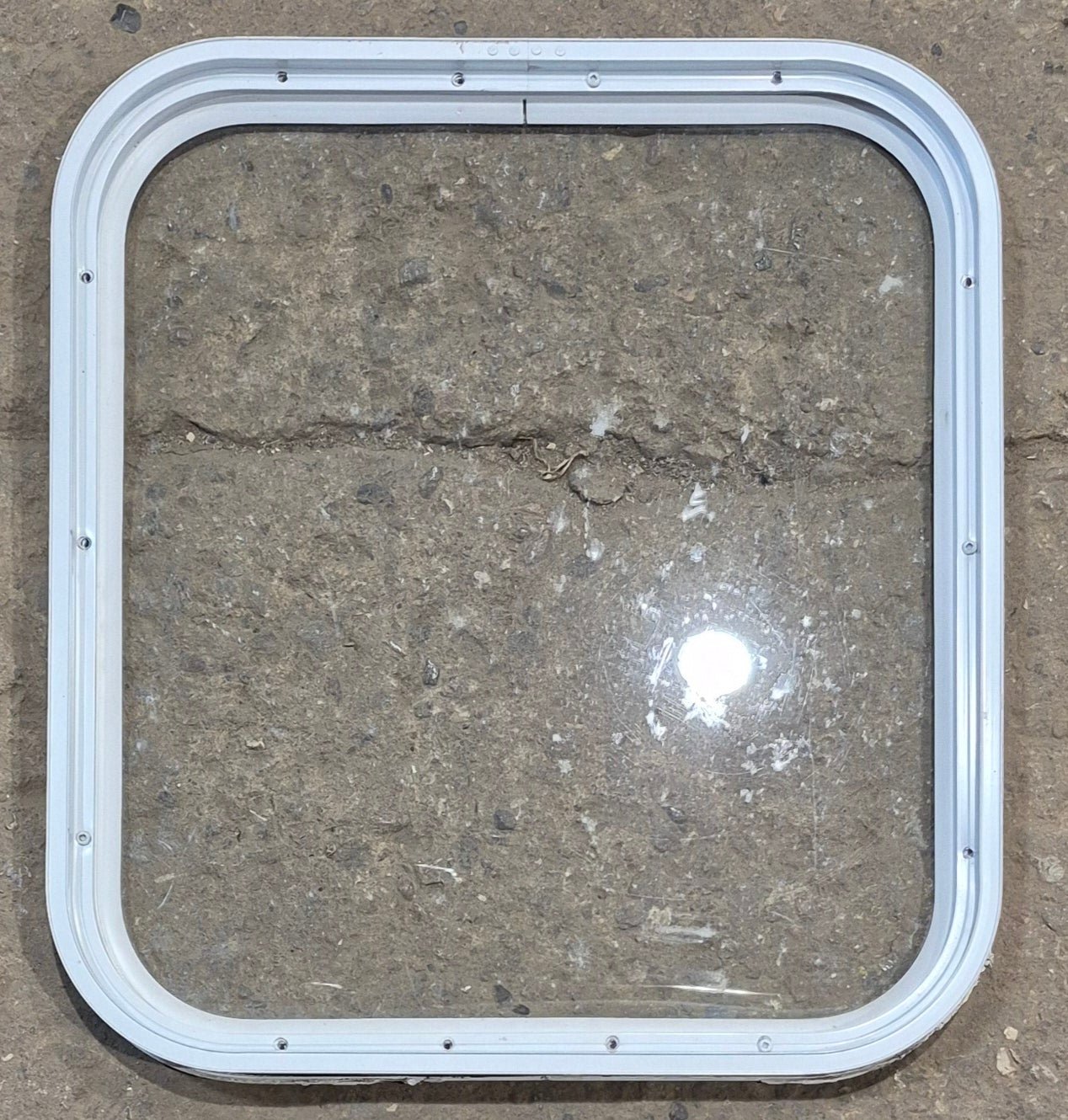 Used White Radius Non Opening Window : 19 1/2" W x 21 1/2" H x 1" D - Young Farts RV Parts