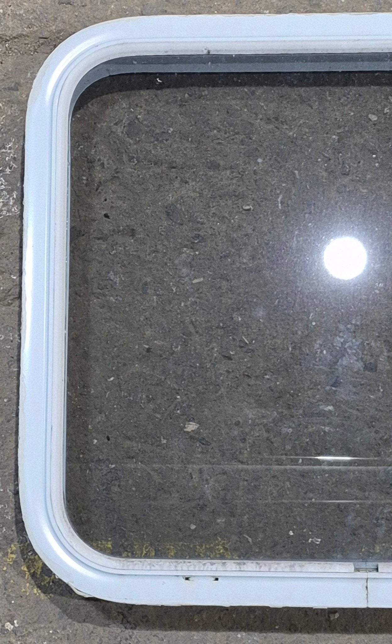 Used White Radius Non Opening Window : 23 1/2" W x 21 1/4" H x 1 7/8" D - Young Farts RV Parts