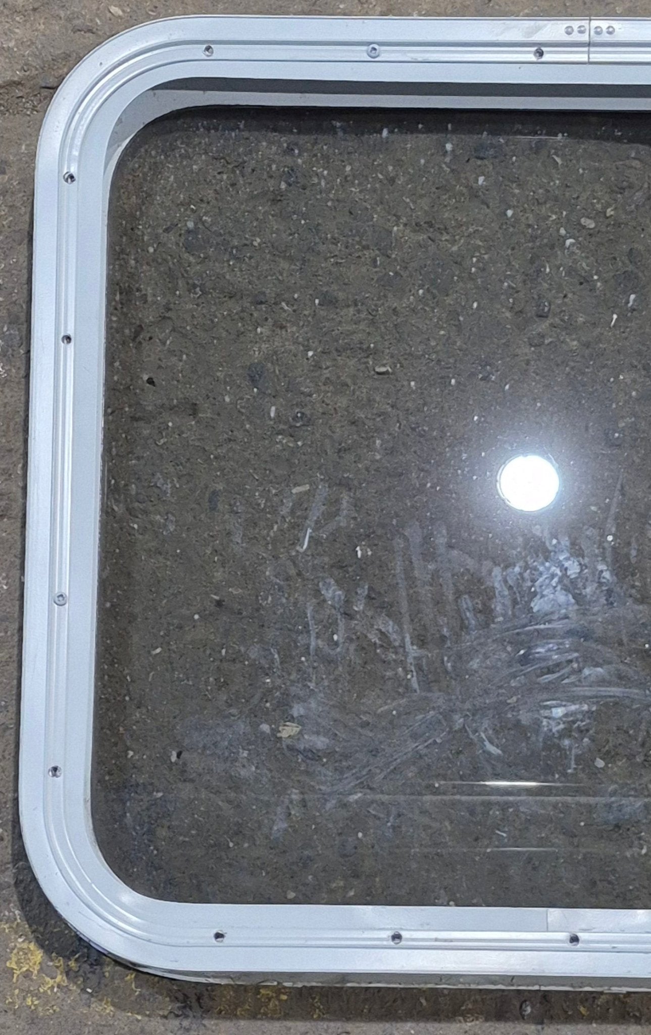Used White Radius Non Opening Window : 23 1/2