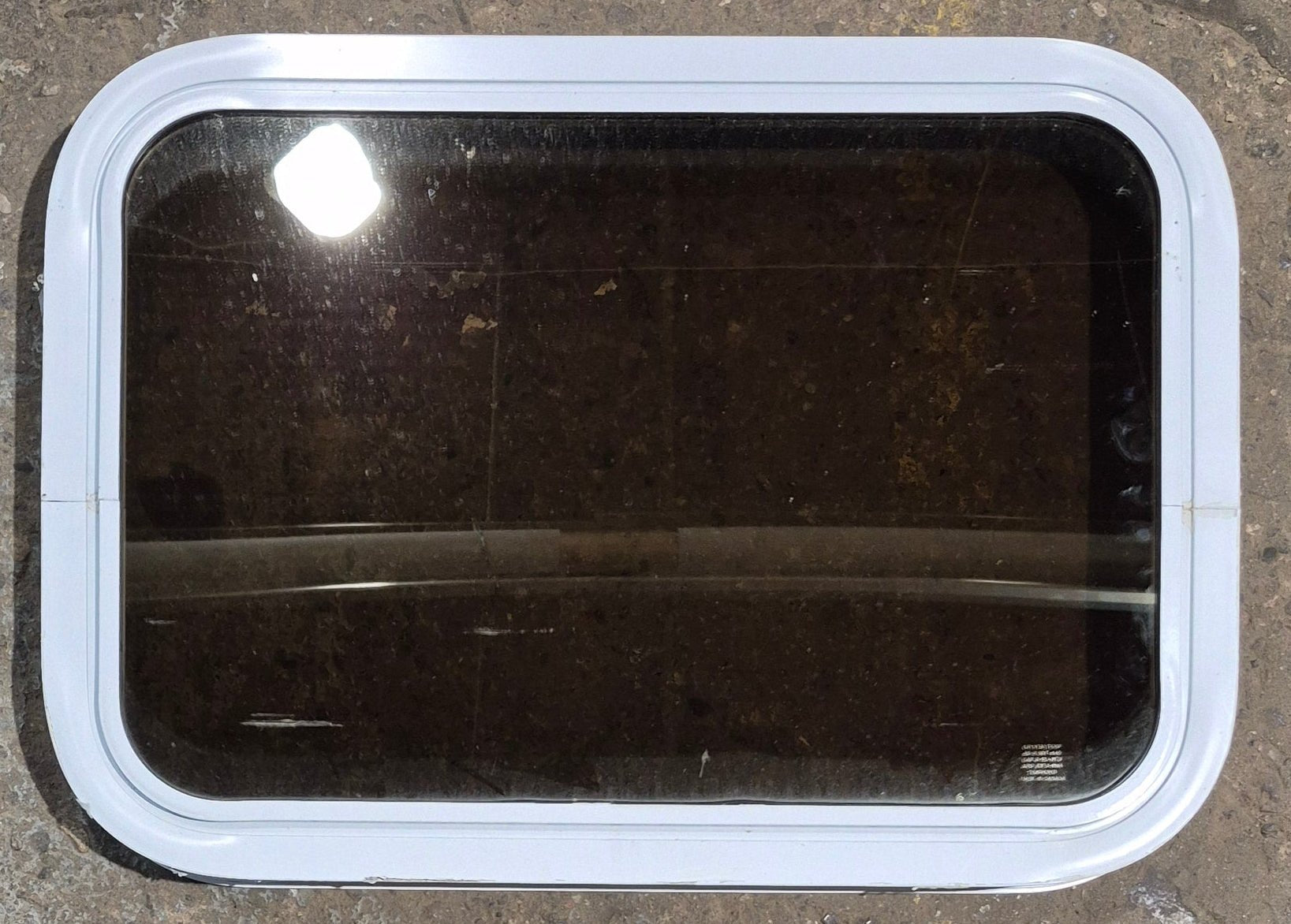 Used White Radius Non Opening Window : 24 1/4" W x 16 3/4" H x 1 7/8" D - Young Farts RV Parts