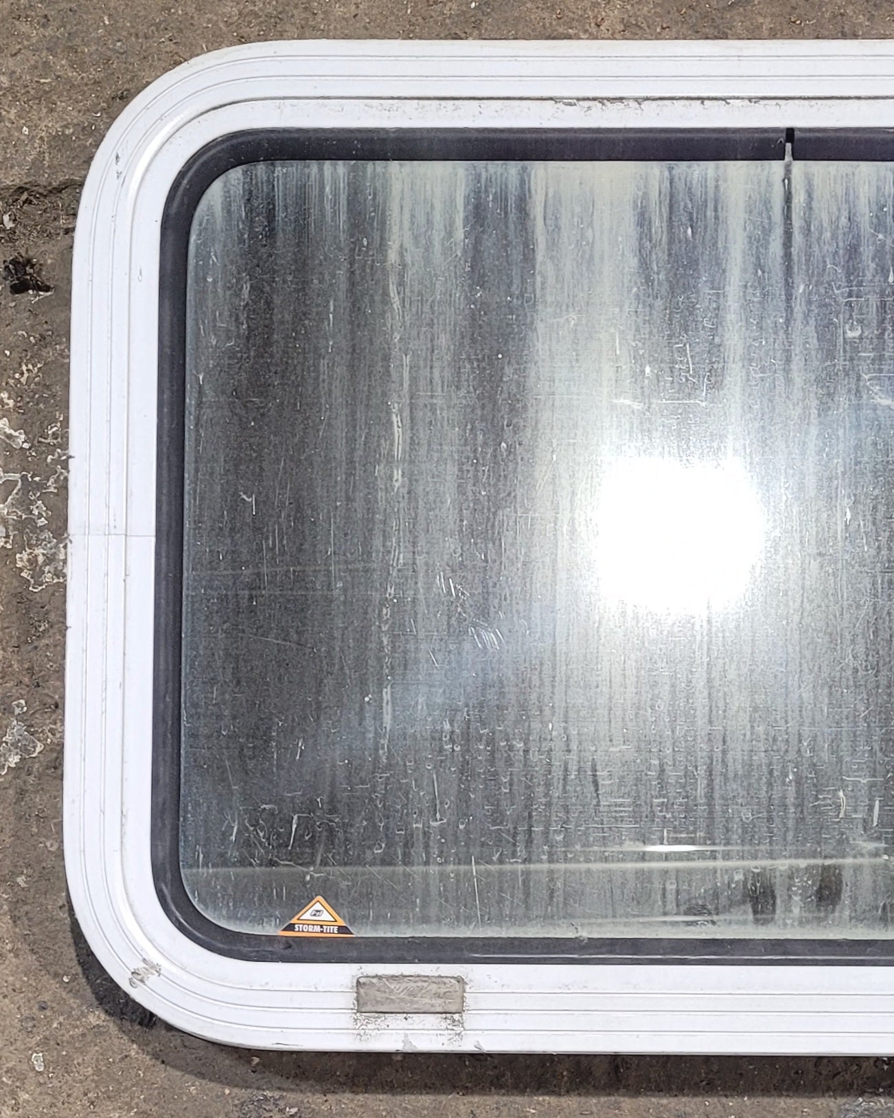 Used White Radius Non Opening Window : 24