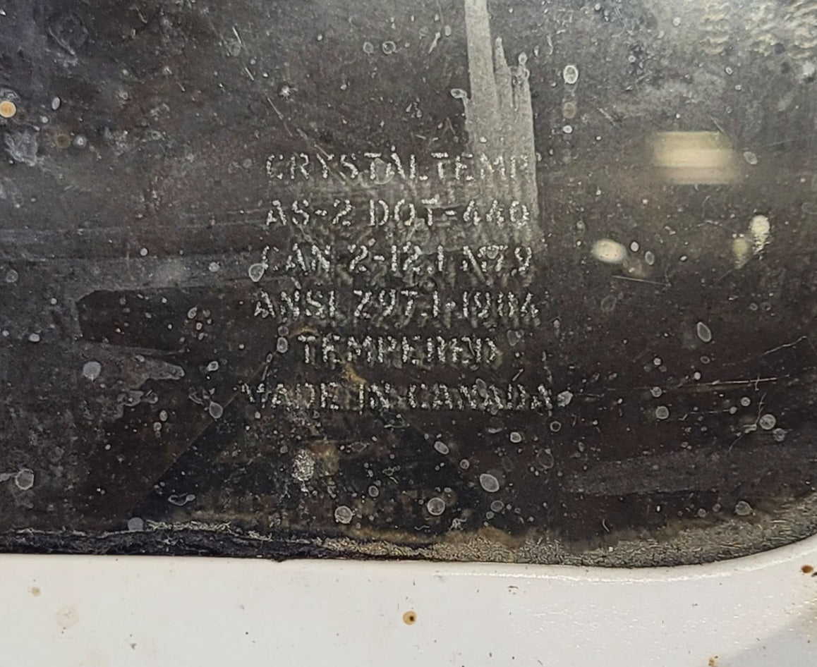 Used White Radius Non Opening Window : 24