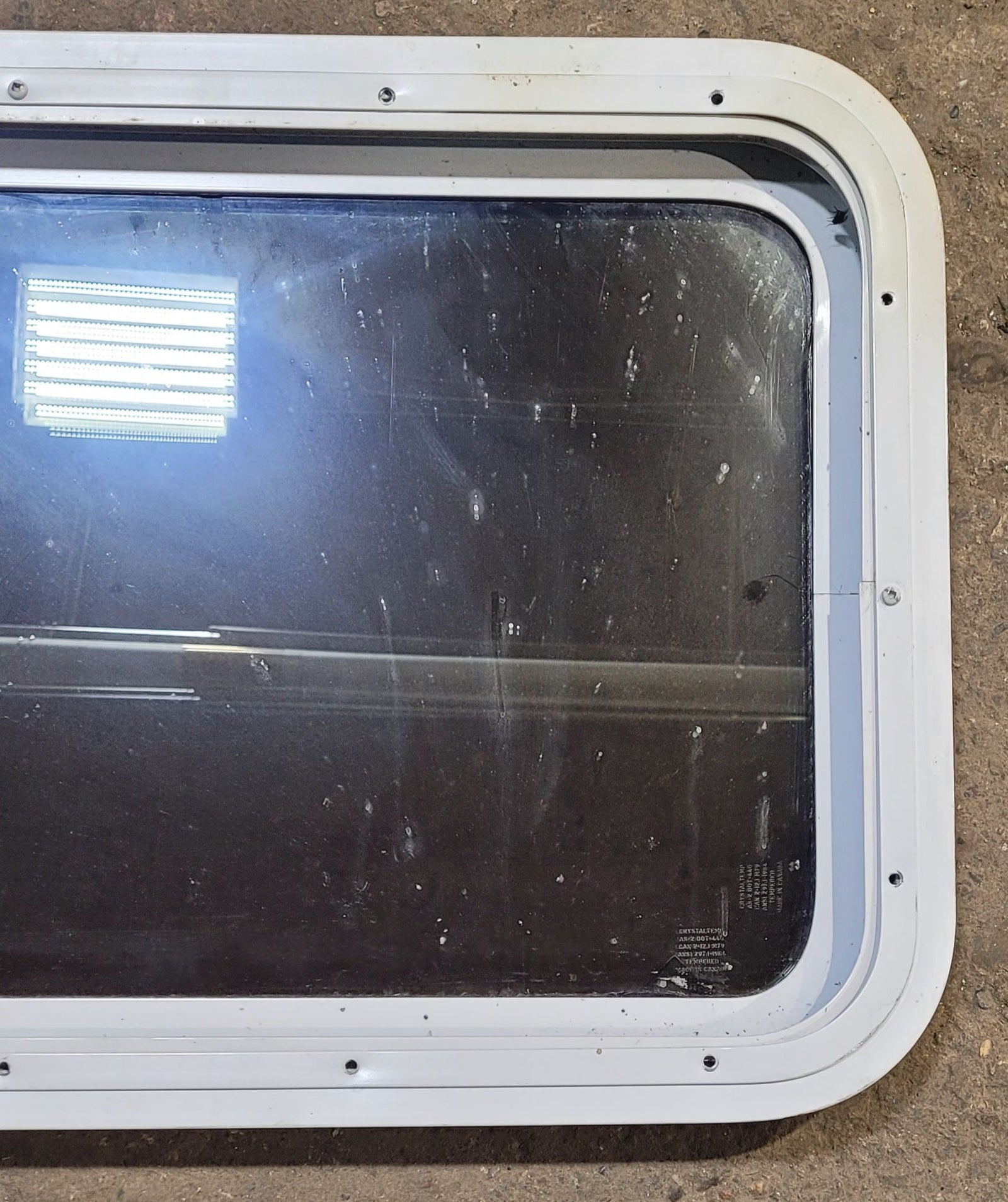 Used White Radius Non Opening Window : 24