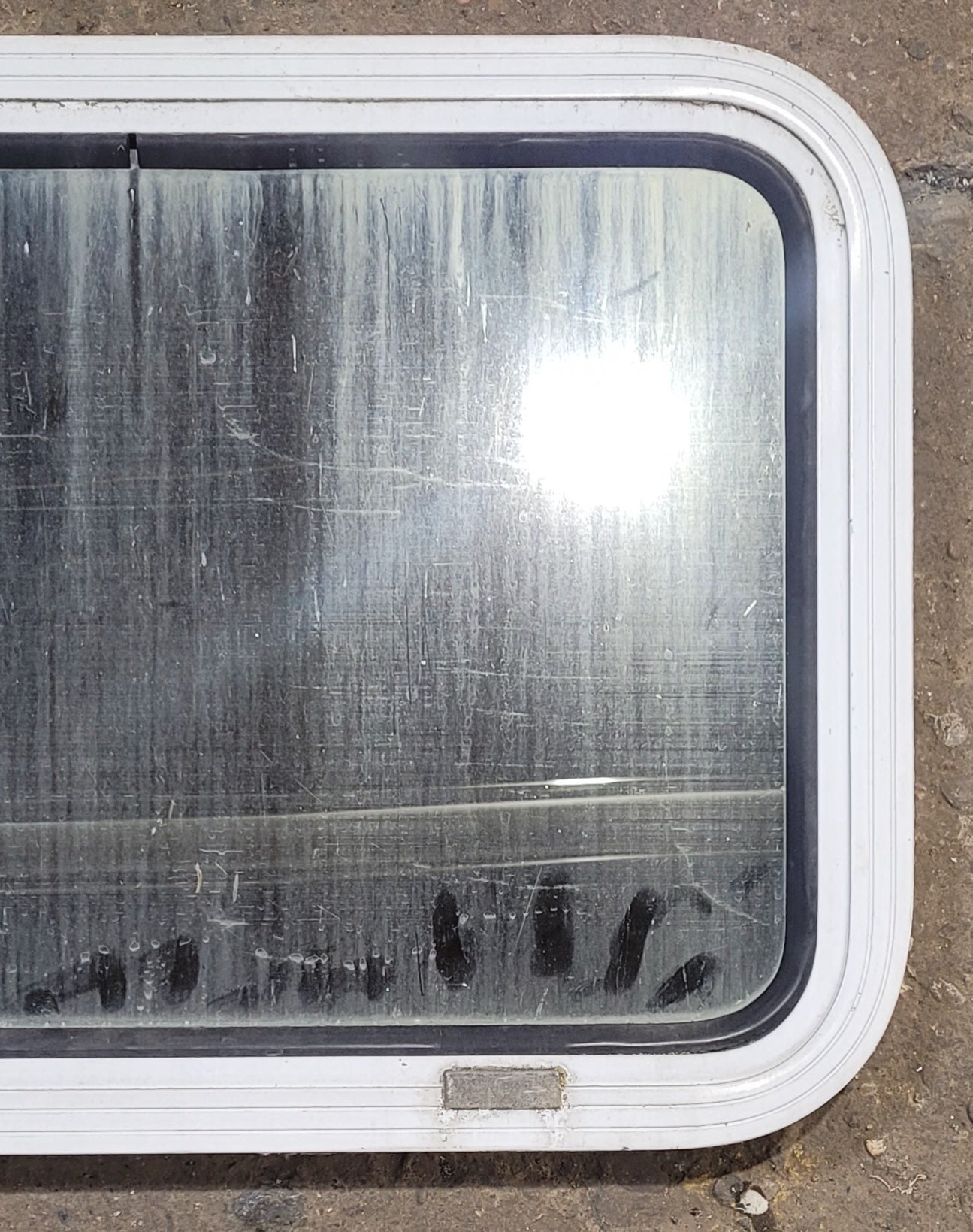 Used White Radius Non Opening Window : 24