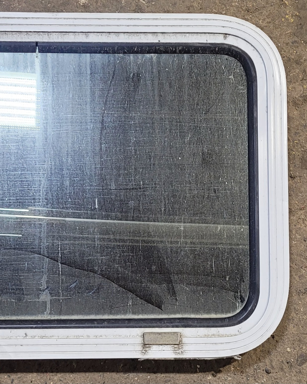 Used White Radius Non Opening Window : 24