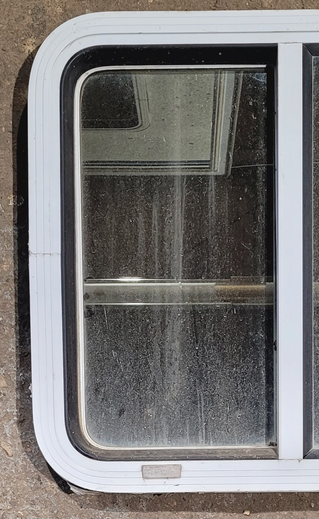 Used White Radius Opening Window : 24