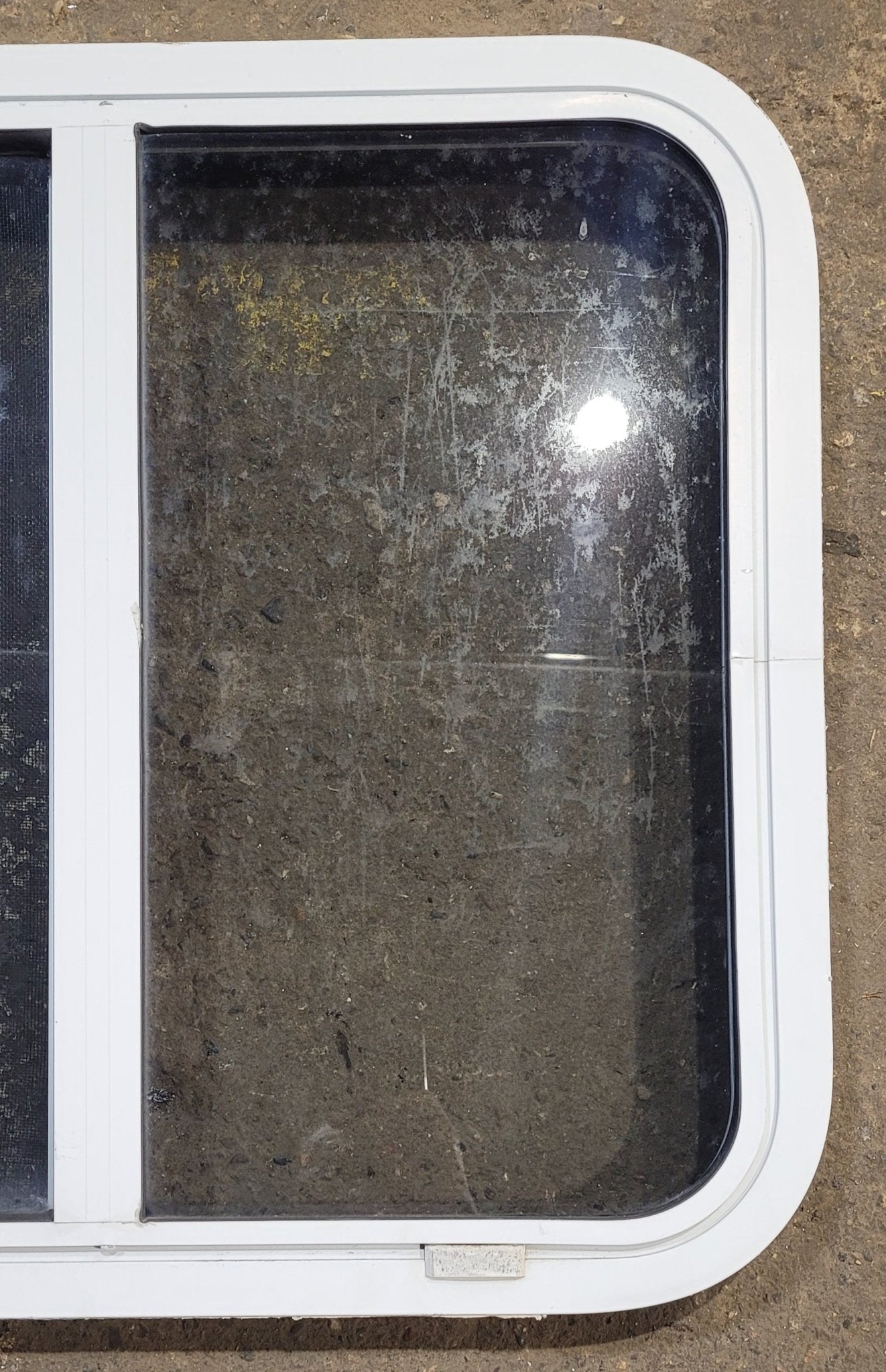 Used White Radius Opening Window : 24