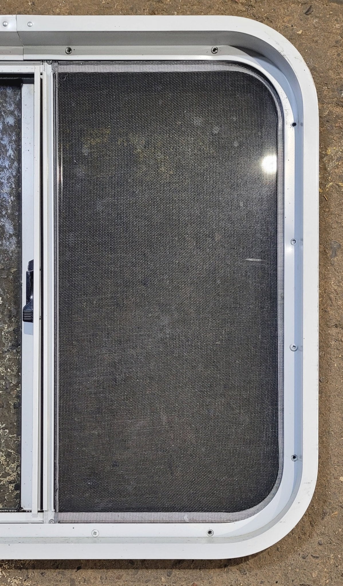 Used White Radius Opening Window : 24