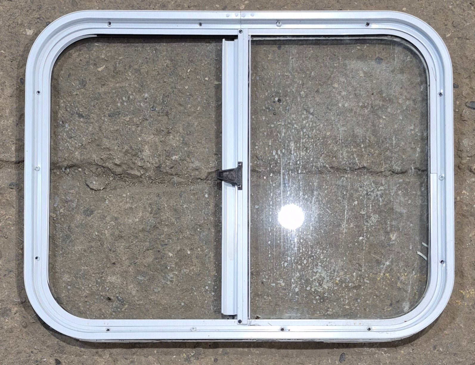 Used White Radius Opening Window : 25 1/2" W x 19 1/2" H x 1 1/4" D - Young Farts RV Parts