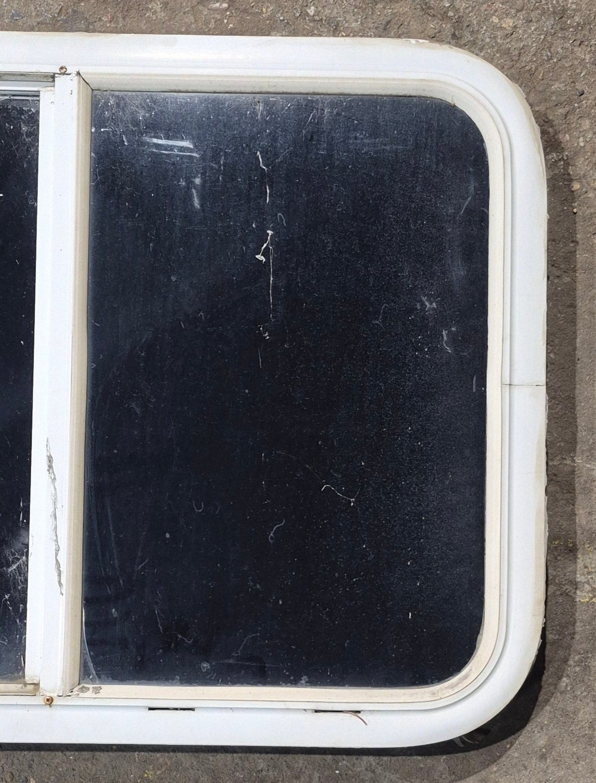 Used White Radius Opening Window : 29 1/2