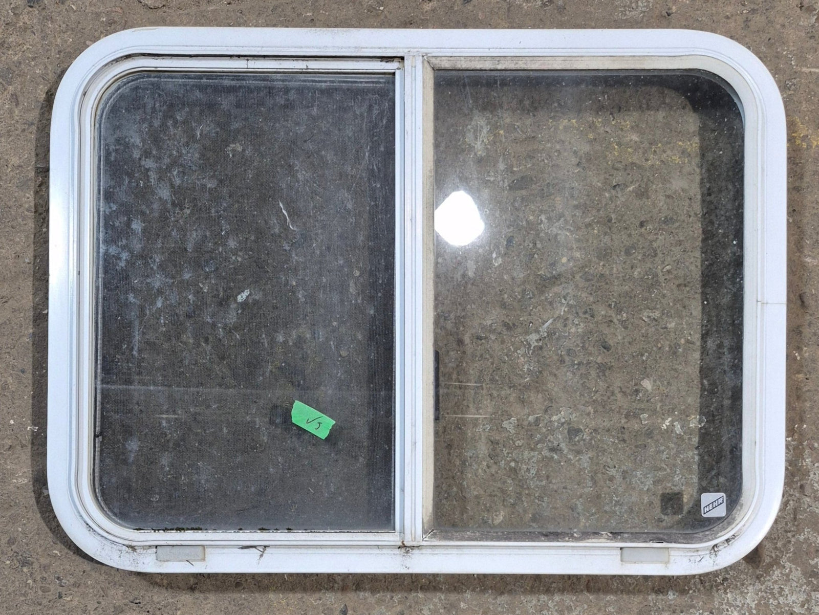 Used White Radius Opening Window : 29 1/2