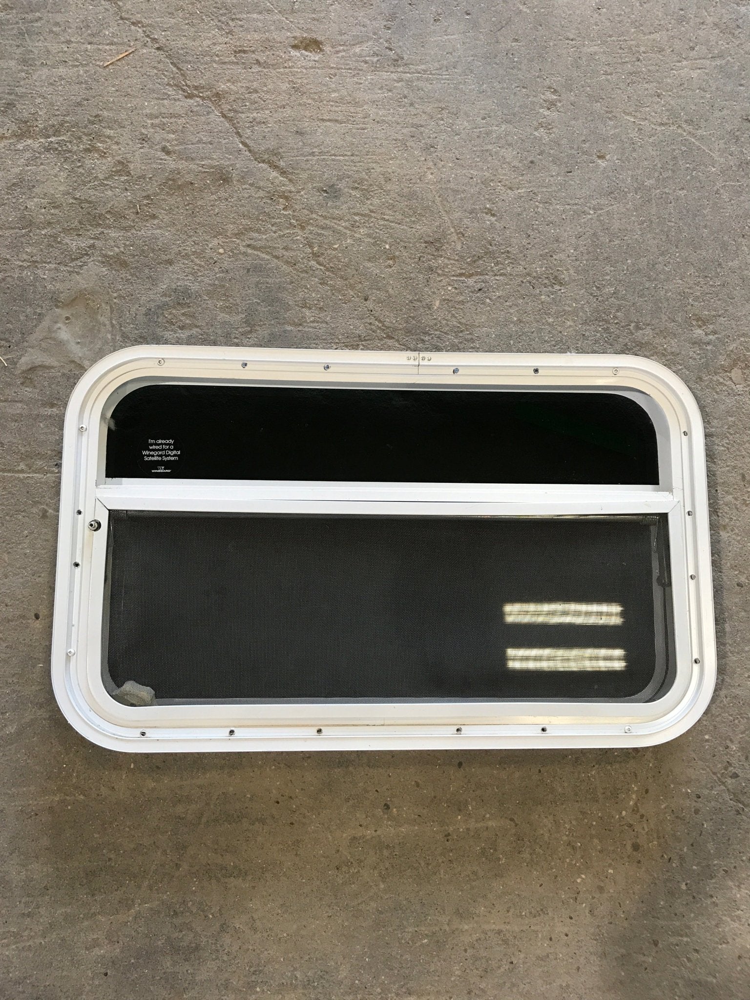 Used White Radius Opening Window : 29 1/4