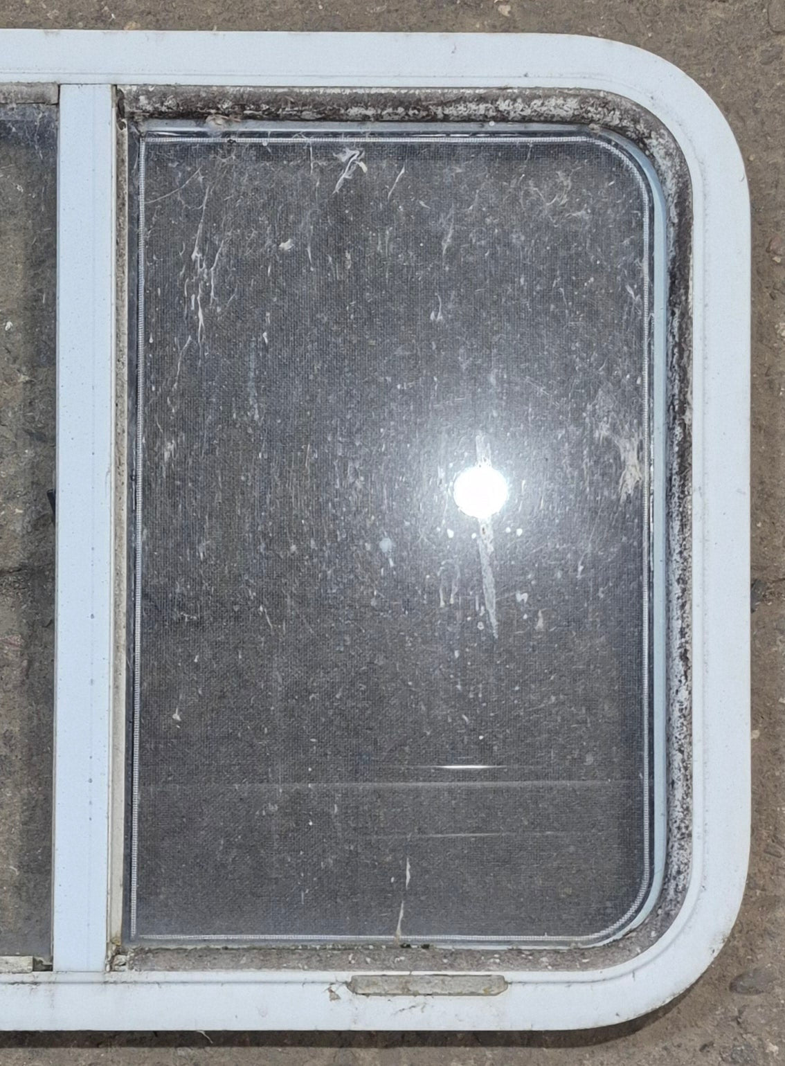 Used White Radius Opening Window : 29 1/4