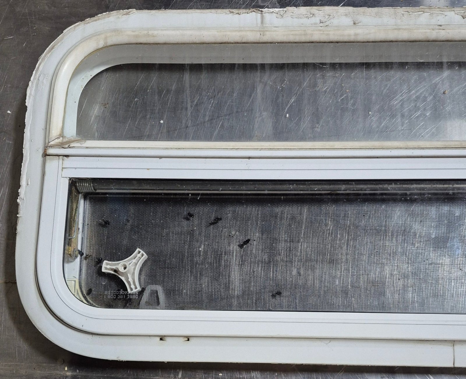 Used White Radius Opening Window : 35 1/2