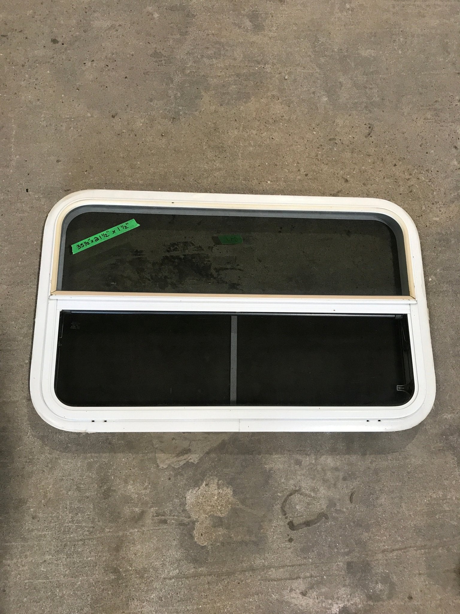 Used White Radius Opening Window : 35 1/2