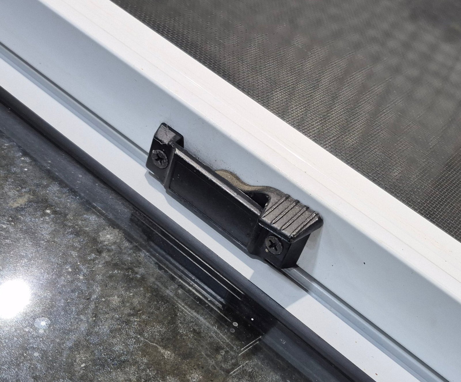 Used White Radius Opening Window : 41 1/4