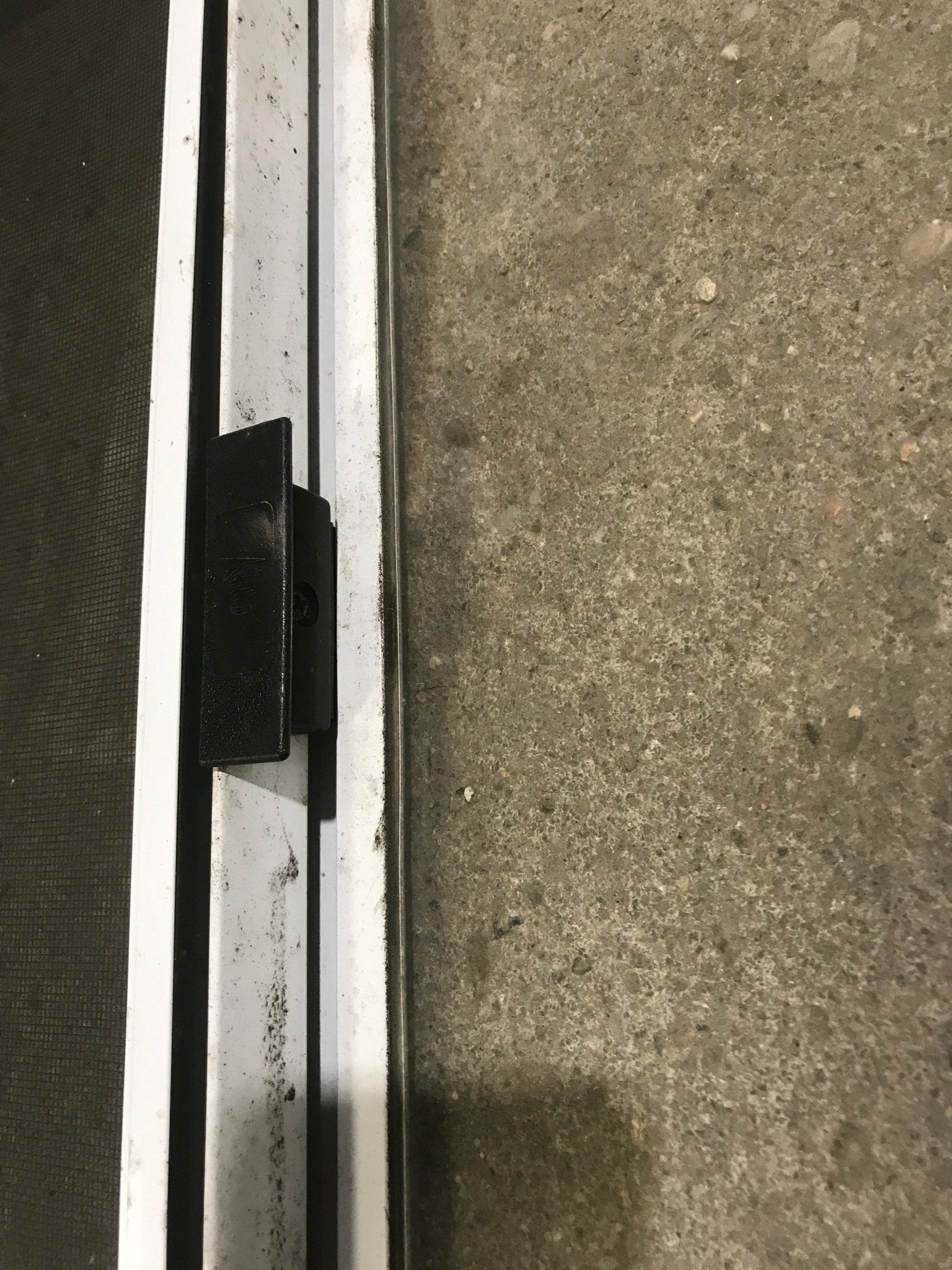 Used White Radius Opening Window : 47 1/2" W x 21 1/2" H x 1 7/8" D - Young Farts RV Parts