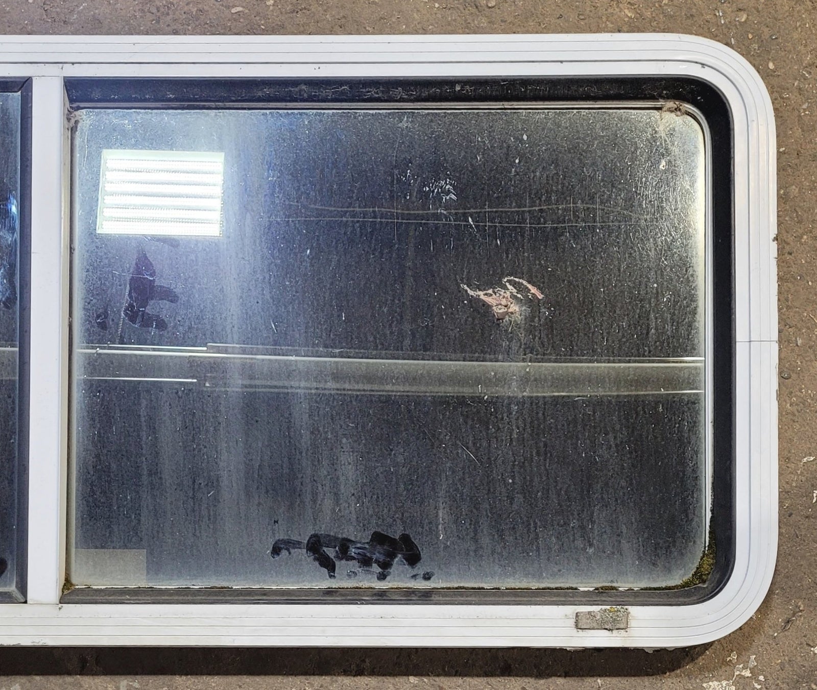 Used White Radius Opening Window : 54