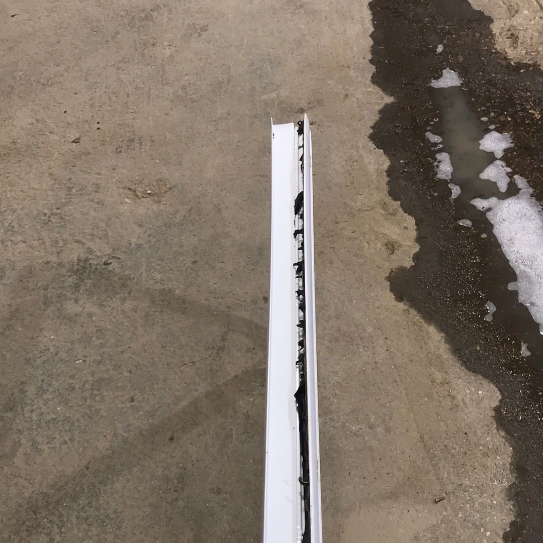 Used White Radius Opening Window : 59 1/2