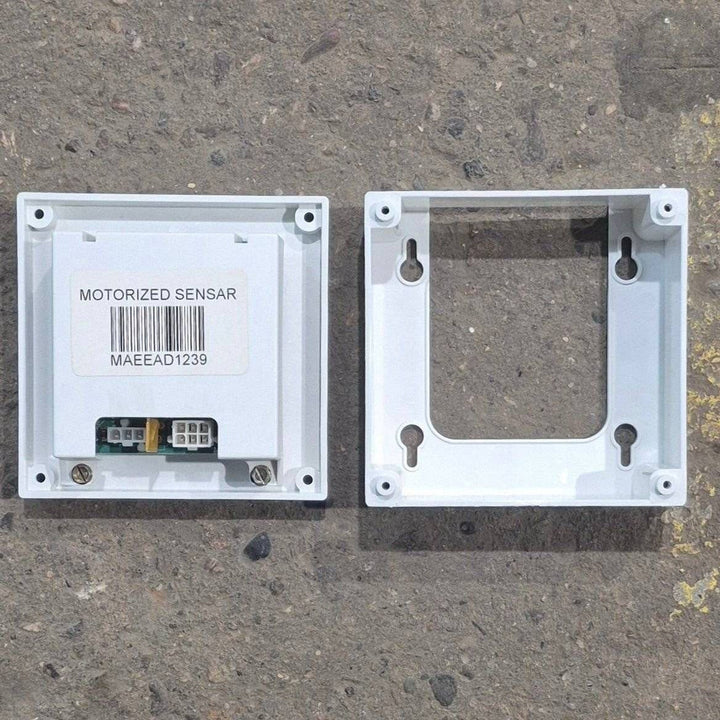 Used Winegard Satellite TV Antenna Control Panel, White - Sensar , MA-CP4W - Young Farts RV Parts