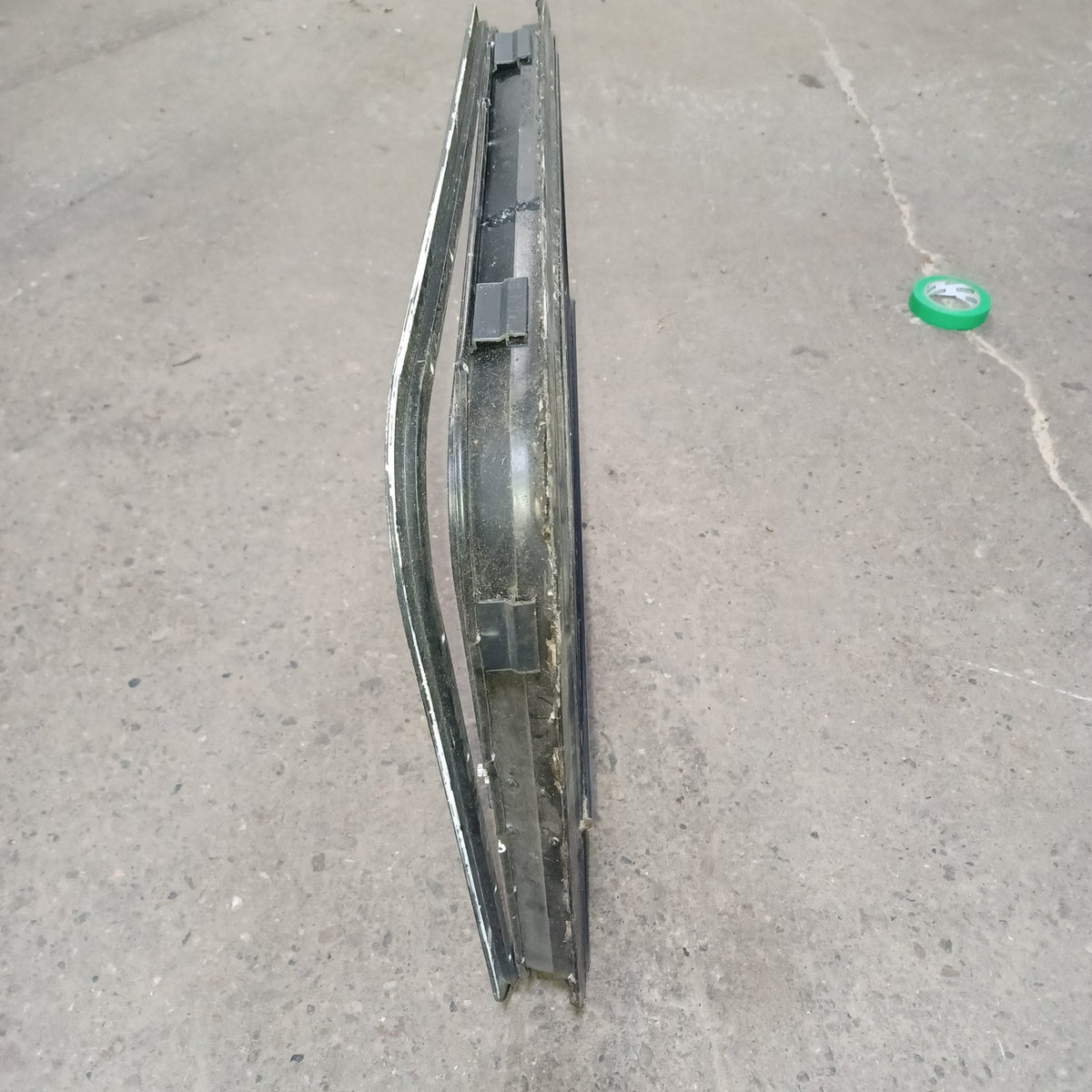 Used Young Farts RV Parts Black Radius Louvered Window : 23 3/8″ X 21.5″ X 1 7/8″ - Young Farts RV Parts