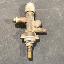 Load image into Gallery viewer, Used Dometic Gas t-stat/Valve 2952168314 - Young Farts RV Parts